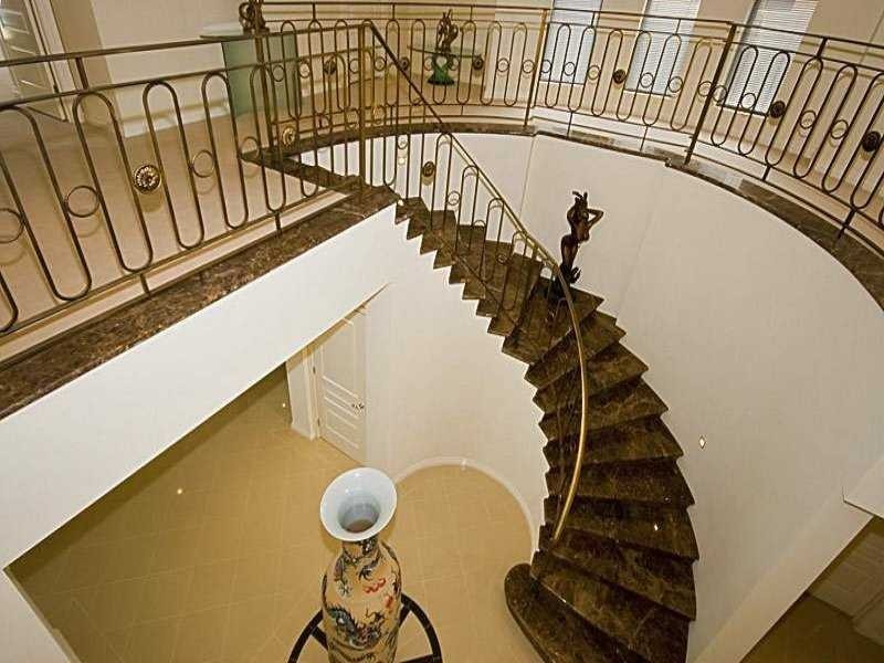 Sovereign Islands QLD 4216